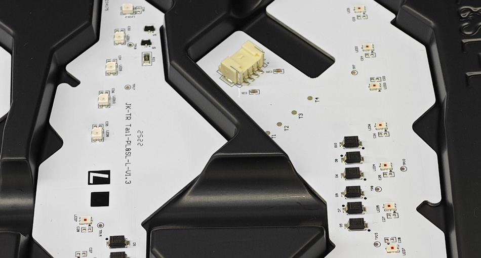 PCBA tehaste kulude kontrolli ja pikaajaliste partnerlusstrateegiate arutamine