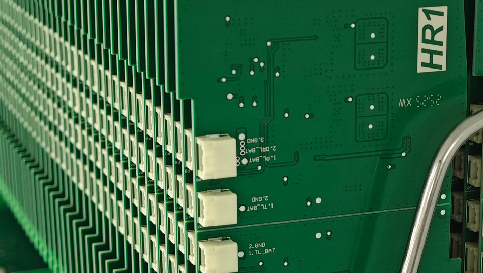 Kuidas saavad tööstusliku kontrolli PCBA tehased parandada kvaliteedikontrolli reaalajas andmete jälgimise kaudu?